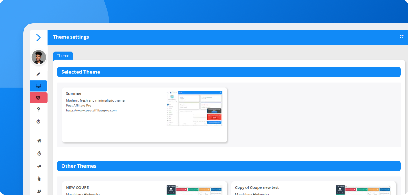 Náhľad letnej témy Post Affiliate Pro aplikovanej na obchodnícky a partnerský panel, s moderným modrým rozložením a obnovenými prvkami rozhrania