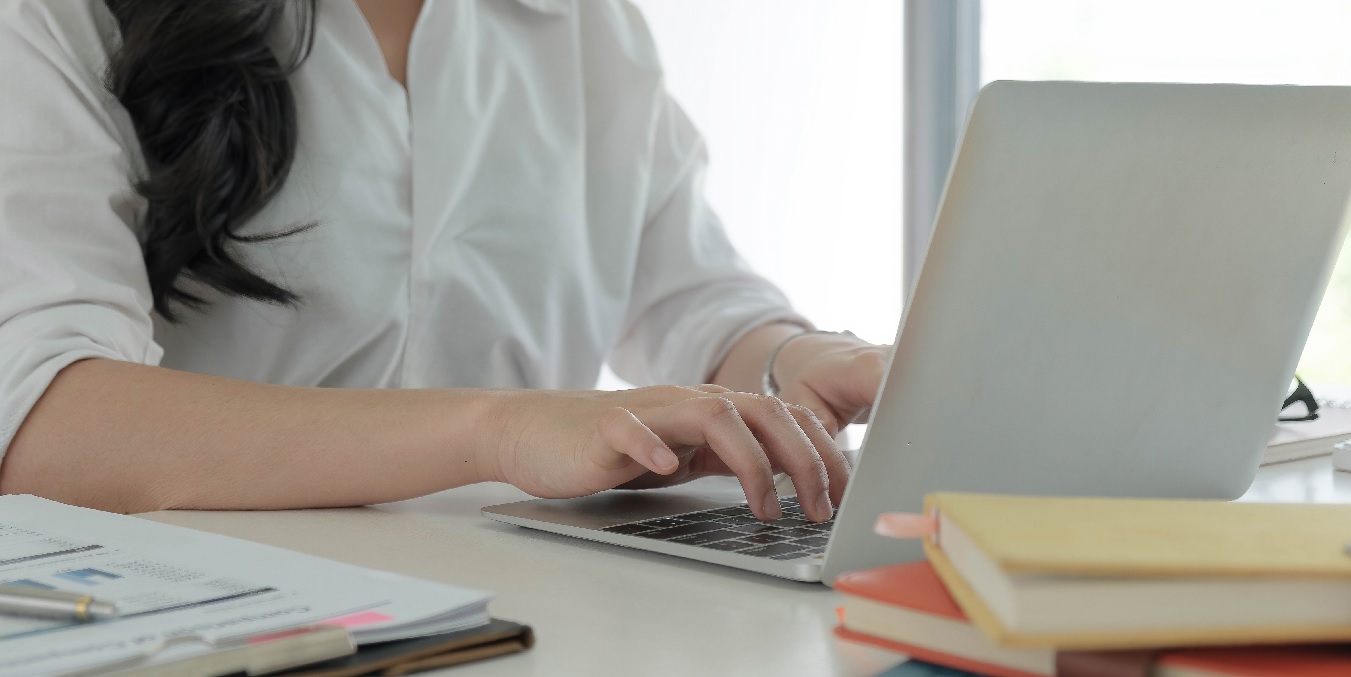 Tipy na písanie nadčasového obsahu pre vašu affiliate marketingovú stratégiu